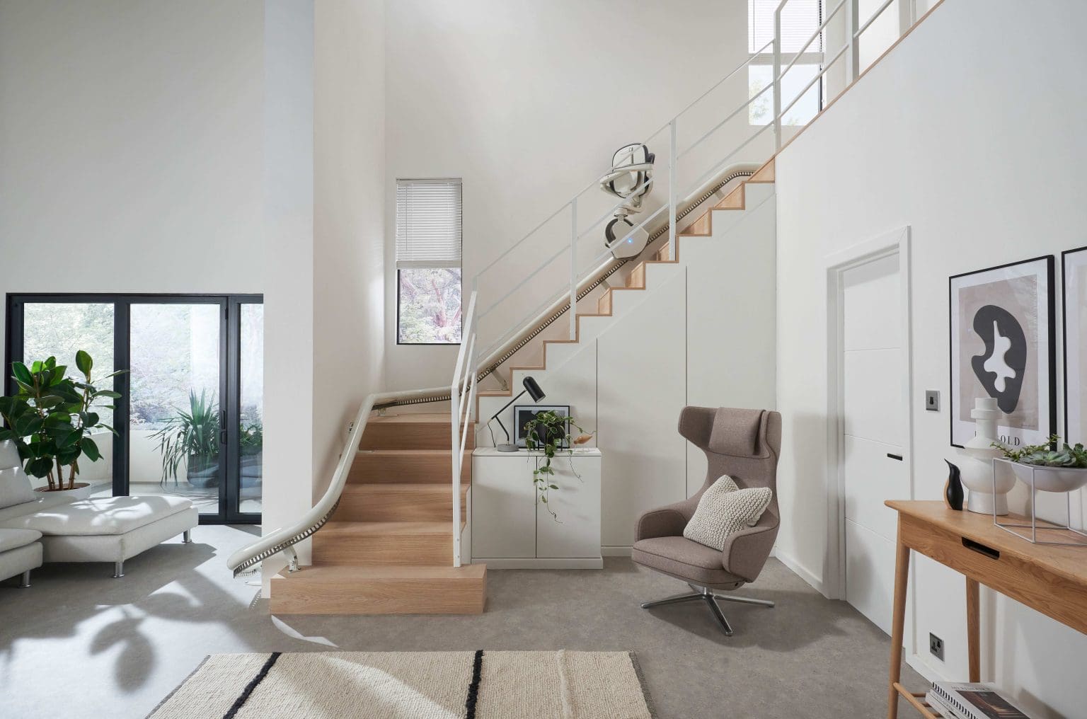 Flow-X-Stairlift-3-1536x1016